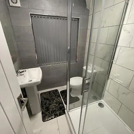Lovely Near Bhx Airport, Nec Apartment *
