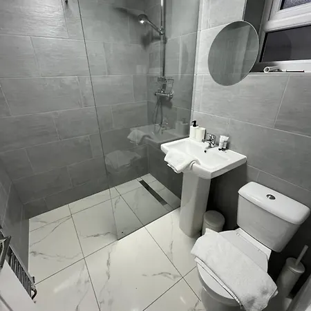 Lovely Near Bhx Airport, Nec * Birmingham